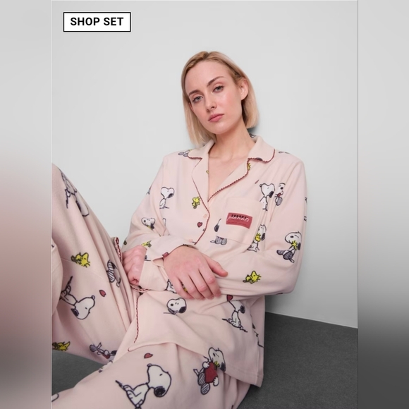 Peanuts Other - Peanuts Snoopy Printed Boyfriend Pajamas Soft set Velour, Pink, Primark